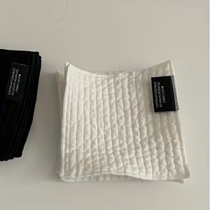 TEMU 그릇과 컵을 위한 열 저항 매트, 연소 방지를 위한 두꺼운 퀼팅 직물로 제작 - 노르딕 인스 스타일 홈 데코 테이블 매트, 테이블탑 또는 커피 테이블에 럭셔리한 터치를 추가합니다 (싱글 피스)