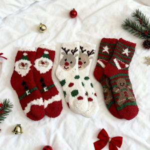TEMU 3켤레 겨울 따뜻한 크리스마스 산타 클로스 양말 세트 - 산타, 사슴, 눈꽃 & 사탕 캔이 있는 부드러운 플러시 양말 - 가족을 위한 아늑한 크리스마스 선물, 크리스마스 양말, 축제 분위기 양말 디자인, 튼튼한 양말 소재, 시즌별 양말 디자인