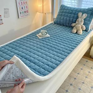 TEMU 겨울용 두꺼운 매트리스 패드, 부드럽고 휴대가 편리한 5가지 사이즈, 초극세사 & 통기성, 접이식, 세탁 가능, 탄력 스트랩 – 침실/기숙사/캠핑텐트/타마리용, 싱글/더블침대, 바닥매트, 휴대용 선물 (베개커버 미포함)