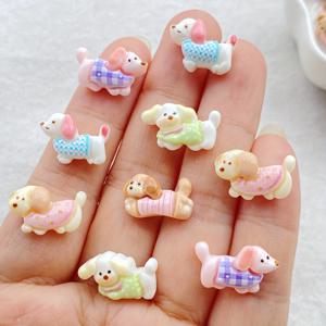 TEMU 15/30 미니 만화 동물 레진 스톤 - 꽃무늬 옷을 입은 작은 강아지가 특징인 장식 아이템, 공예, 네일 아트, 스크랩북 및 웨딩 장식에 적합