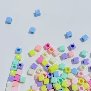 TEMU 95개 대형 구멍 아크릴 사각 비즈 - DIY 폰 체인, 팔찌, 목걸이, 키체인 만들기 - 목걸이 참 액세서리용 대량 공예 비즈 세트 (모든 DIY 시스템 호환)