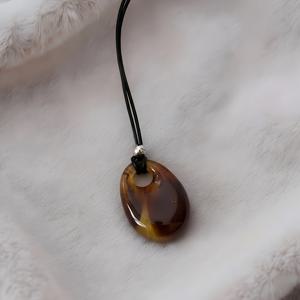 TEMU 1개 레트로 아크릴 마블 목걸이 - 비금속, 펜던트, 여성용 다용도, 가을/겨울 레이어링, 캐주얼 모임 & 기념일 선물