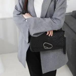 [셀러허브][라일리] Rly 양가죽클러치백 클로징포인트 크로스백겸용 데일리 (S9517331)