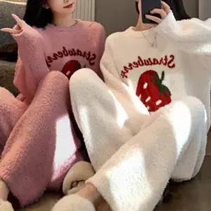 겨울 방한 극세사 파자마 세트 여성 뽀글이 홈웨어 수면 잠옷 중학생 여학생 우정