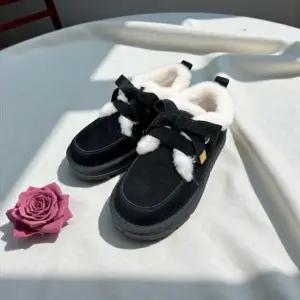 [갤러리아] 고세 데일리 여성 러블리 스웨이드 리본 양털 스니커즈 GZP5F106 블랙 3cm