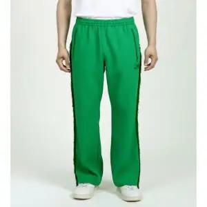 [니들스]NEEDLES Fringe Boot-Cut Track Pant - Green OT199 프린지 부츠컷 트랙 팬츠 821803