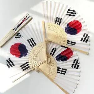 고품질 대나무 접이식 태극기 실크 부채 1P LM-0691 전통부채 접는부채 (WFJ46EV)