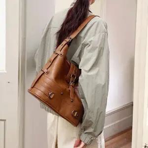 숄더 가방 벨트 가죽 레더 여성 숄더백 브라운 (WFK4392)