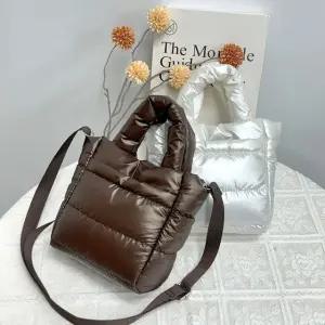 패딩 미니토트백 (WFJ65RT)