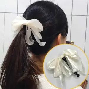 올림머리 쉬폰 왕리본 바나나핀 화이트 헤어 집게