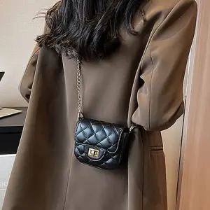 체인 장식 클래식 미니 크로스백 여성 숄더백 가방 (WFJ5WFY)