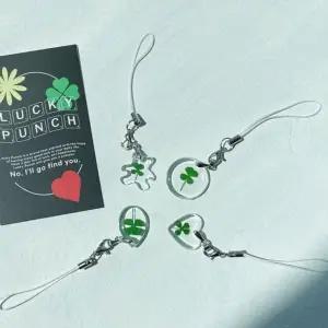 네잎클로버 키링 열쇠고리 곱창줄 WFGLDMC