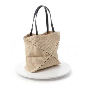 [로에베]26SS Medium Puzzle Fold tote in raffia A779G50X08 2123 라피아 퍼즐 폴드 토트 미디엄 819635