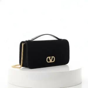 [발렌티노]25FW 블랙 스웨이드 골드톤 로고 탑 핸들 체인 지갑 7W2P0AU1CPX BBK BB7W2P0AU1 CPX 7W2P0AU1 8