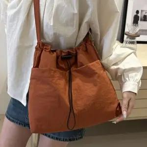 심플 스트링 데일리 버킷백 캔버스 가방 크로스백 (WFKBRPI)