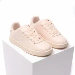 [버버리]생산 Leather Box Sneakers 8083394 레더 박스 스니커즈 818985