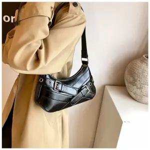 고품질 버클 포인트 블랙 가죽 스트랩 여성 숄더 크로스백 (WFKE1TT)