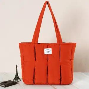 고품질 패딩 숄더백 가을 겨울 푹신한 여성 가방 벽돌 (WFKDXY1)