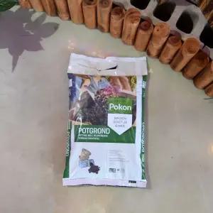 네덜란드 포콘 영양 분갈이흙 (pH 5.2-6.2) 10L 60일 집중 관리상토 용흙 화분용 원예용 식물 봉지 분갈이