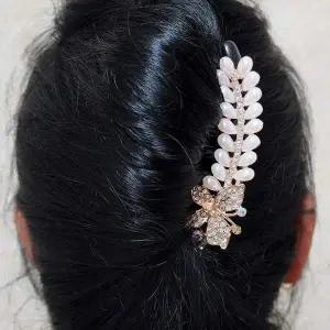 진주 머리 꽂이 나비