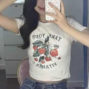 딸기 프린팅 크롭 반팔티 여성 여름 캐주얼티셔츠