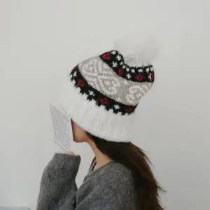 [다잇템]여성 남성용 골지 방울털 비니 폴딩 FW 패턴_P414824588