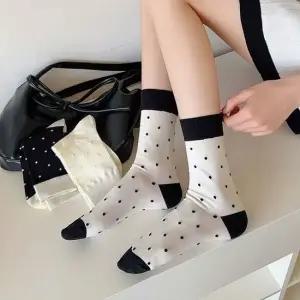 학생양말 도트 배색 중목양말 3color LM-0657