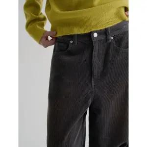 [에잇세컨즈] 워싱 코듀로이 와이드 팬츠 - 애쉬 (356121WM94)