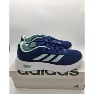 아디다스 가볍고 쿠션좋은 신상품 런닝화 IH6127