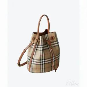 버버리 스몰 체크 드로스트링 버킷백 가방 빈티지 브라이어 브라운 8100490