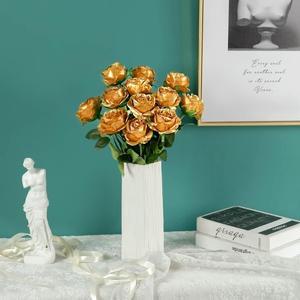 꽃꽂이 및 가정 장식을 위한 결혼식, 생일 등을 현실적인 인공 장미 꽃다발 12개