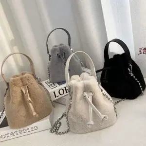 퍼 밍크 버킷 토트 크로스백 겨울 데일리백 22