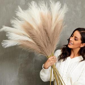 Qubitful Faux Pampas Grass 9 PCS 37인치 /3.1피트 높이의 푹신한 가짜 폼파스 플로럴 바닥 꽃병 필러를 위한 대형 인조 가지 보호 농가실 웨딩 데코(혼합 색상)