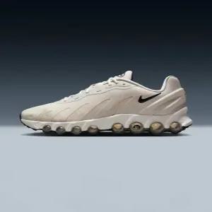 (국내매장판) 나이키 에어 맥스 Dn8 FQ7860-006