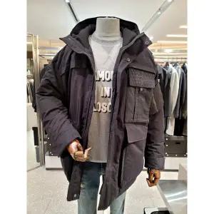 갤러리아 본 블랙 시베리아구스 후드 쉘파카 점퍼 BN3WJPP478