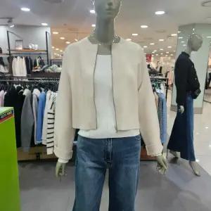 시슬리/애플아울렛/루즈핏 라운드넥 니트 집업 가디건 SAKC74411