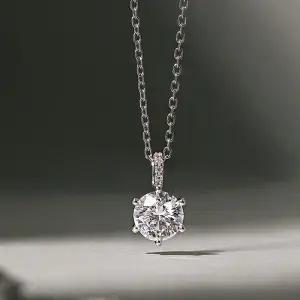 전체 92.5 Silver 모이사나이트 다이아 목걸이 NA0651