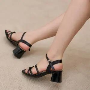 여성 블랙 베이지 사각코 꼬임끈 통굽 샌들