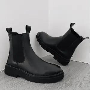 [라일리] Rly 측면밴딩 포인트 깔끔하고 미니멀 디자인 남성 워