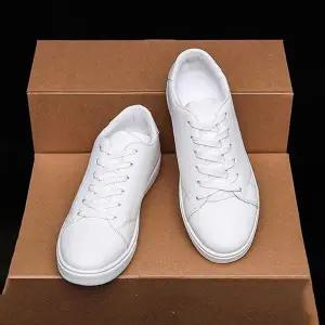 [하프클럽/]클래식 캐주얼 남성 스니커즈 신발 편한 직장인 단화