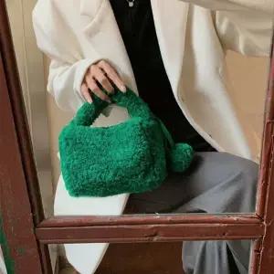 신상 뽀글이 봄 가방 토트백 방울 미니 양털