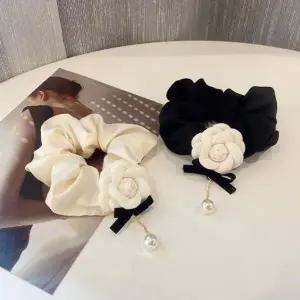 [셀러허브]꽃모양 헤어슈슈 곱창끈 머리끈팔찌 헤어악세사리 (S9585664)