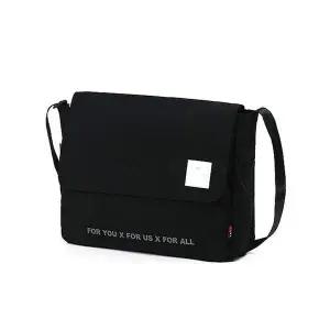 [셀러허브][라일리] Rly 남여공용 학생 캐주얼백 메신저백 놀이동산코디 블랙 (S9550904)