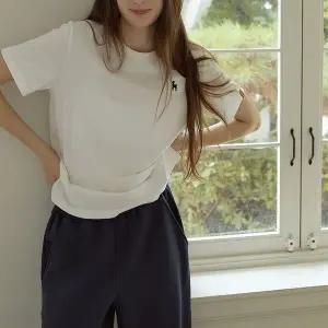 [이네스바이]밤비 자수 반팔티셔츠 아이보리 IFDTS00302