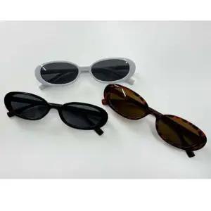 가벼운 타원형 스타일 선글라스 1P 자외선차단 안경 패션안경