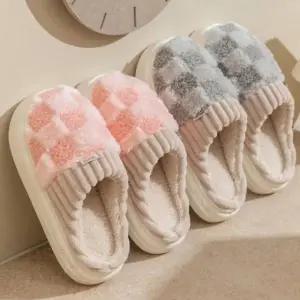 체스 방한 겨울 털 슬리퍼 실내화 층간소음 거실실내화 (WFKM1OV)