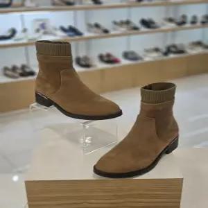 [미소페][미소페] by미소페 여성 데일리 누벅 삭스 앵클부츠 (4cm) 112546018 (P003755160)