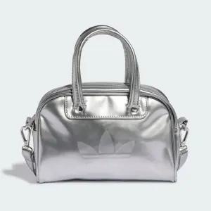 아디다스 오리지날 아디컬러 미니 볼링백 실버 KD7839