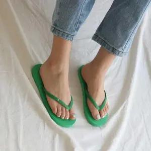 [셀러허브][라일리] Rly 친구 단체 여행 신발 준비 쪼리 바닷가 패션 슬리퍼 (S10402115)