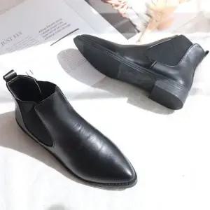 [셀러허브][라일리] Rly 앵클부츠 뽀족코 앵글 첼시 한 여성부츠 (S10336422)